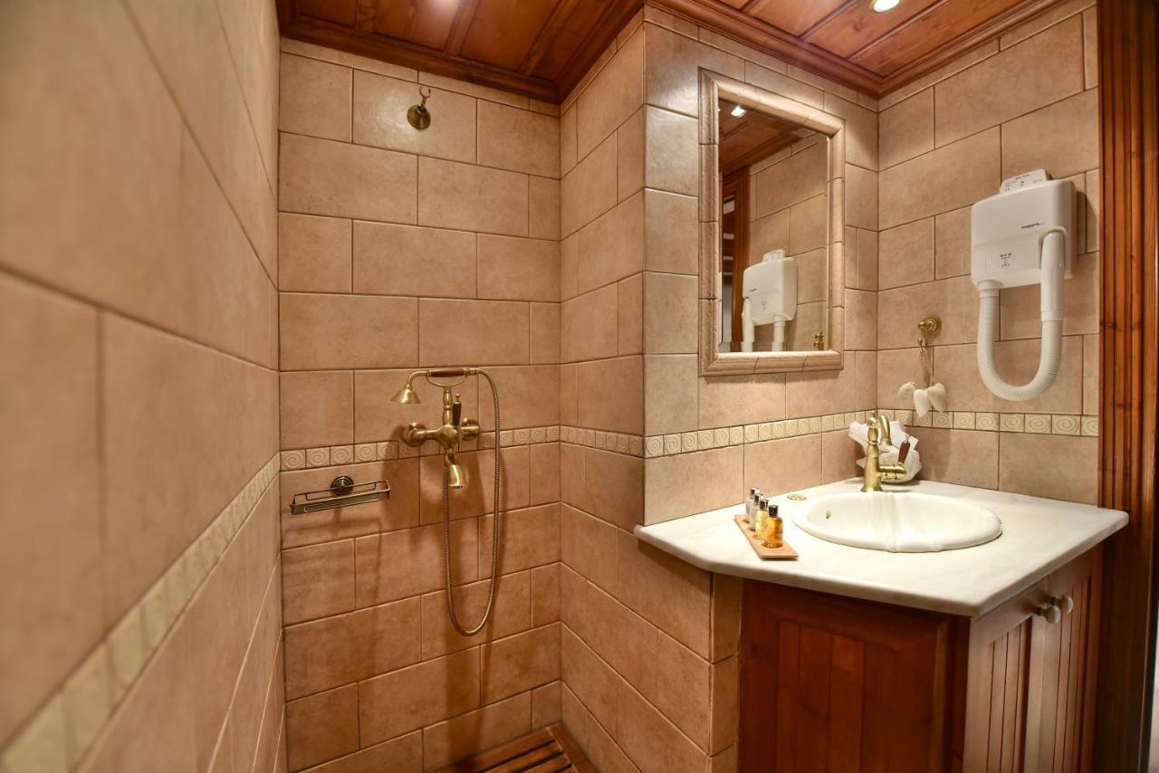 Unique Luxury Suites Ύδρα Εξωτερικό φωτογραφία